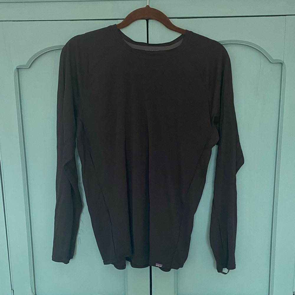 Patagonia Men's Lightweight Capilene Baselayer Dark Long Sleeve Tee